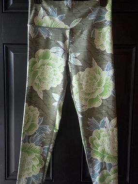 Aerie Floral Green and Olive Leggings
